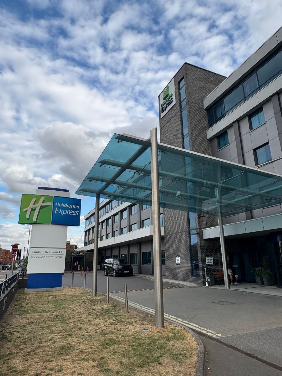 伦敦希思罗机场T5智选假日酒店-旅行者