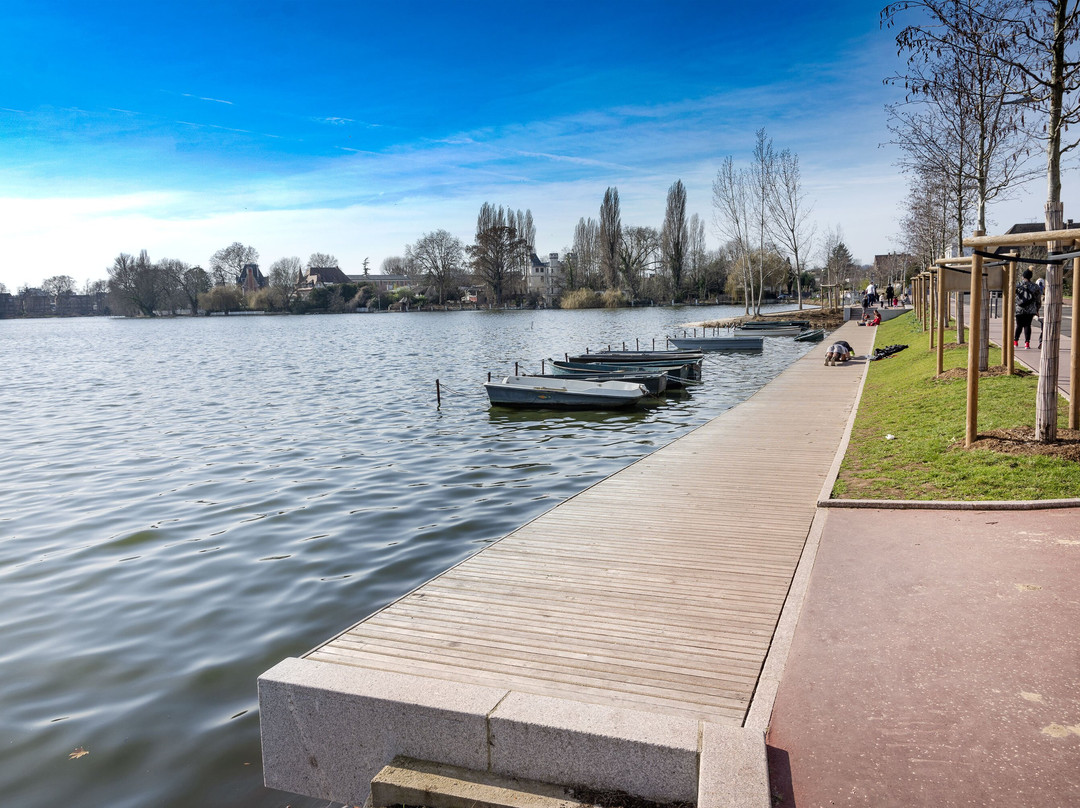 LAC D'ENGHIEN-LES-BAINS-昂吉安莱班必去景点
