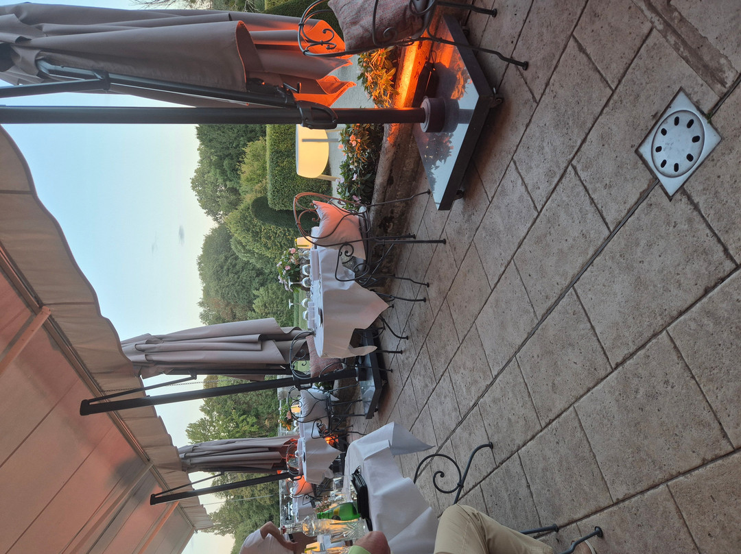 SPA Chateau d'Augerville-Augerville-la-Riviere必去景点