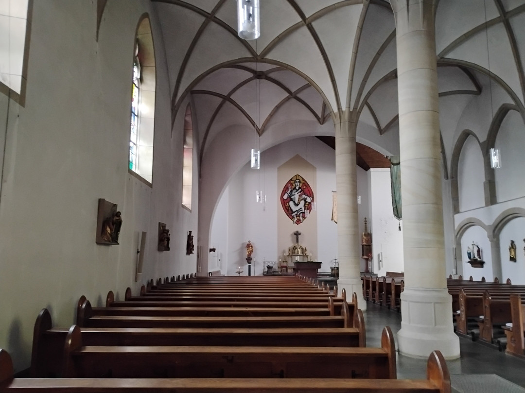 Katholische Kirche Ulmen-Ulmen必去景点