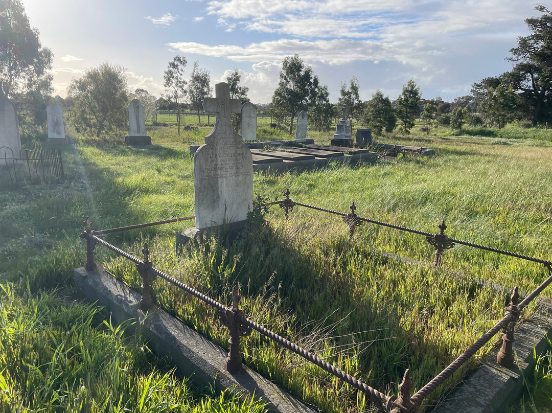 Inverleigh Cemetery-Inverleigh必去景点