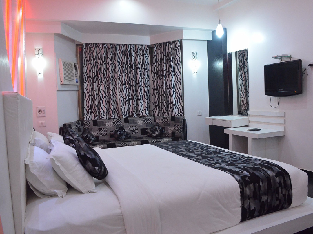 萨马达若亚酒店