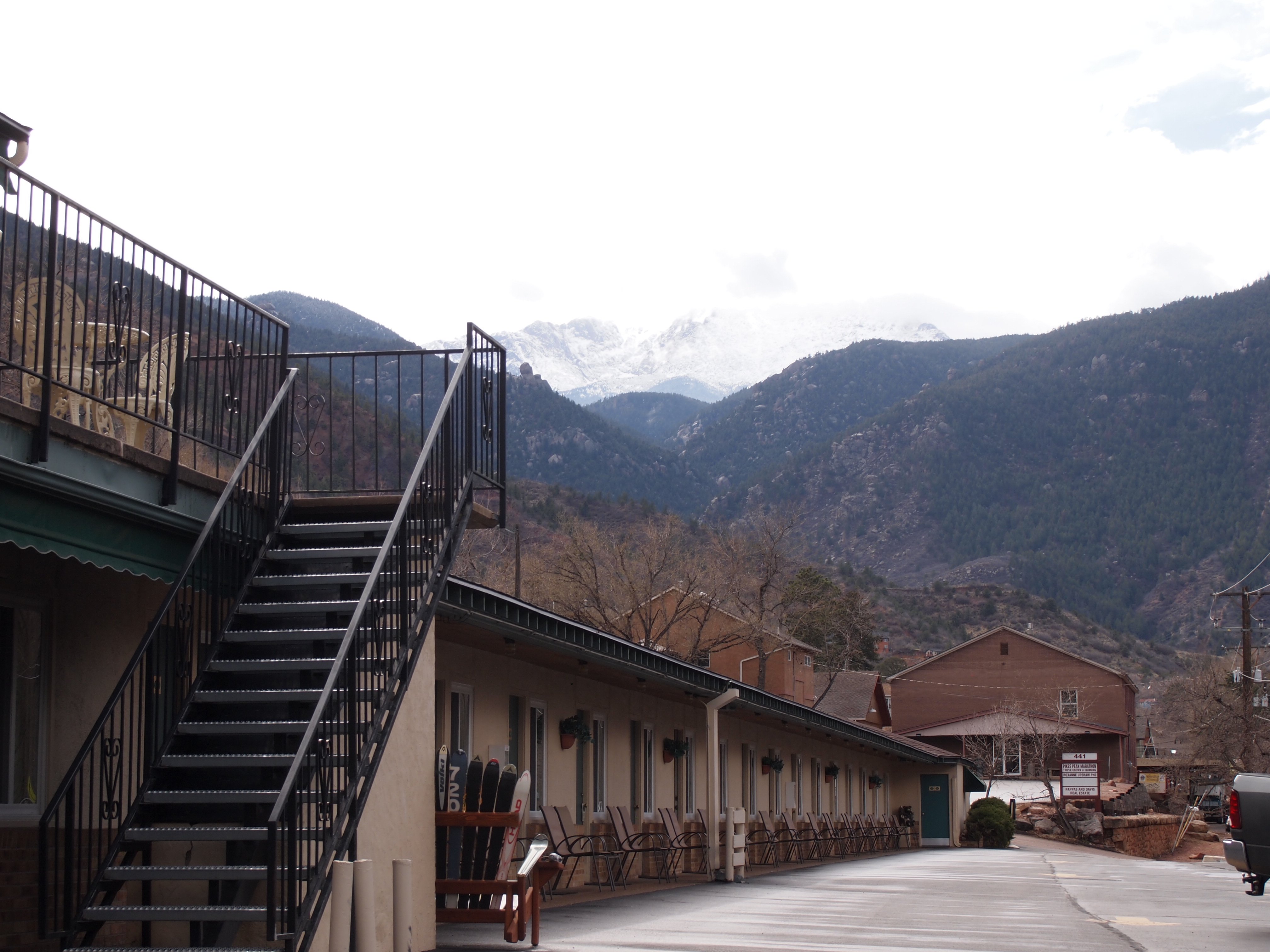 Eagle Motel-官方