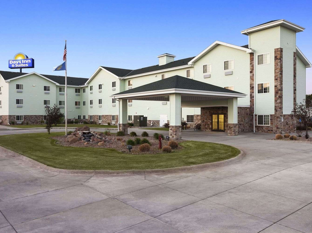 Days Inn & Suites by Wyndham Columbus NE主图