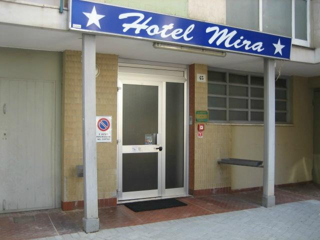 Hotel Mira