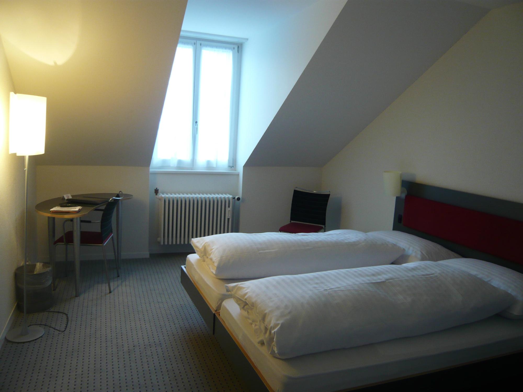 Hotel Kreuz-客卧