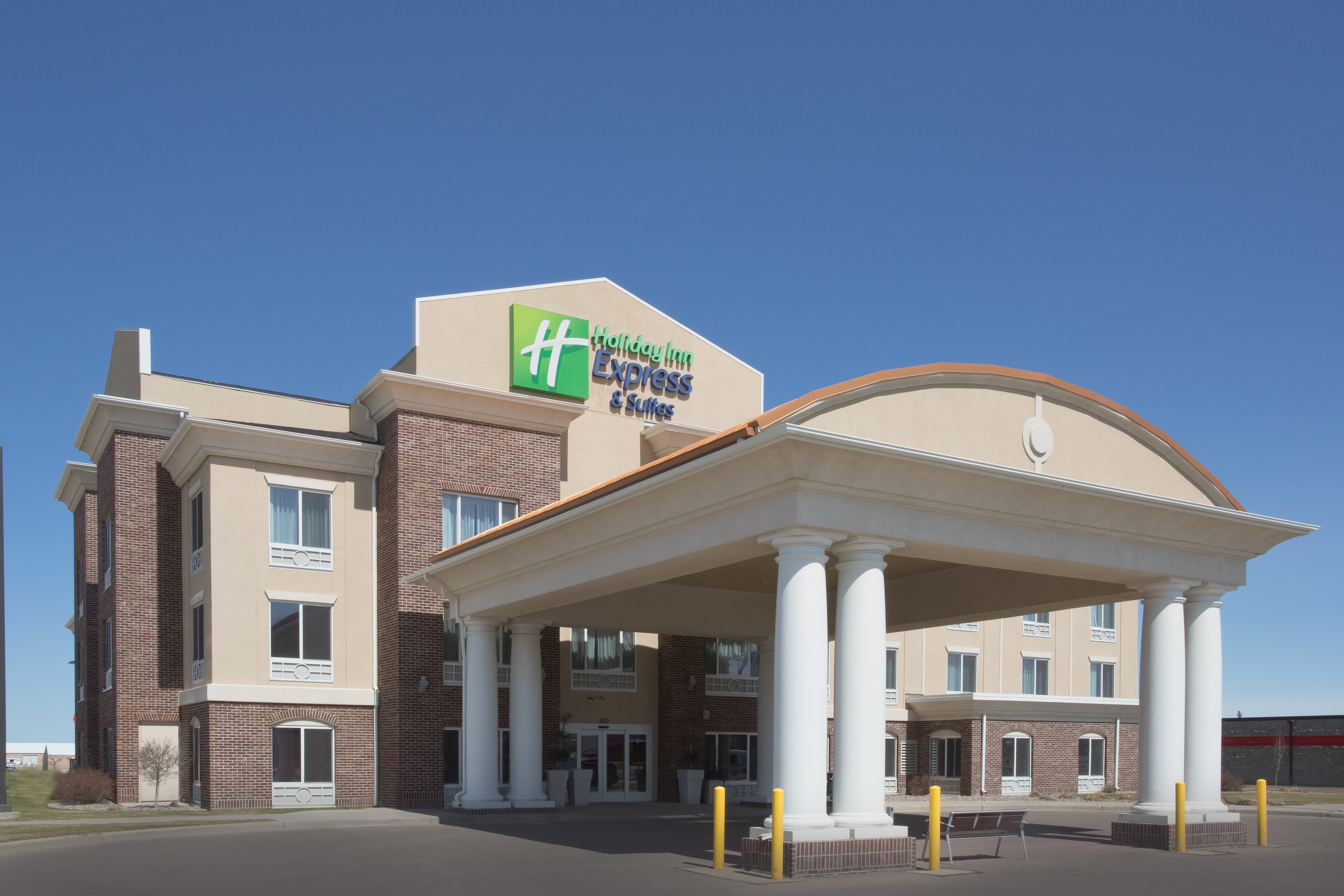 Holiday Inn Express & Suites Minot By IHG-官方