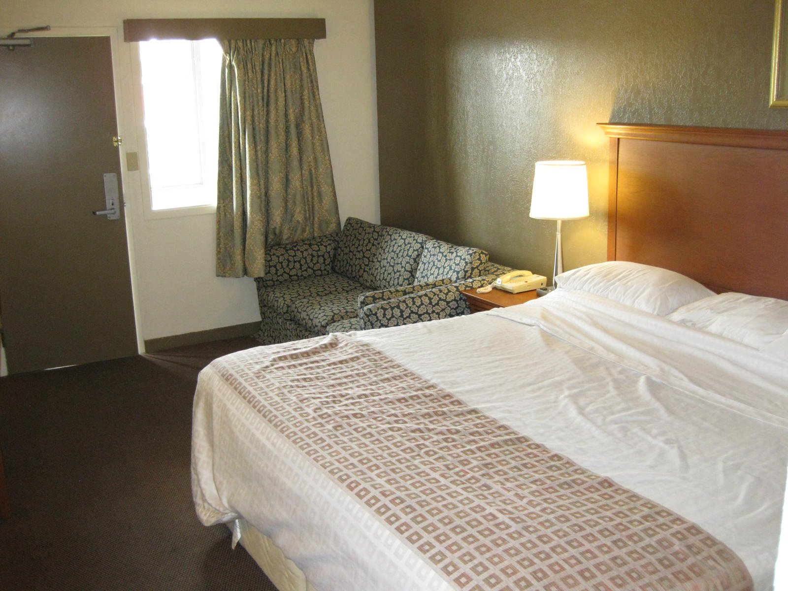 Canadiana Motel-官方