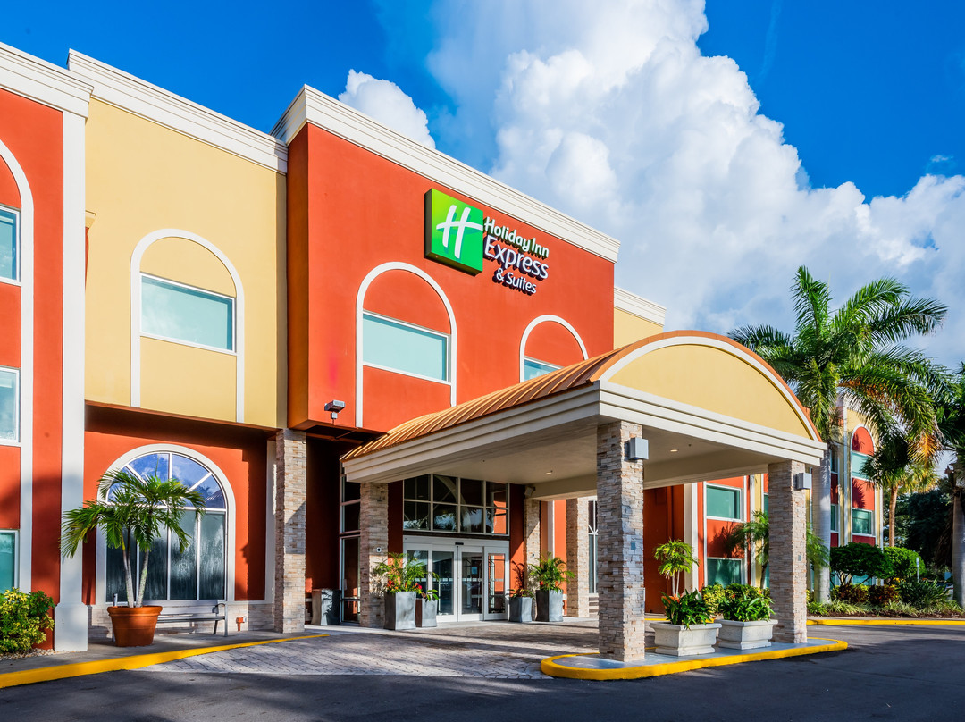 Holiday Inn Express & Suites Bradenton West By IHG主图
