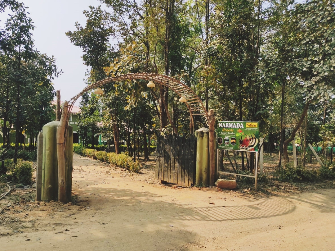 Narmada Green's Resort