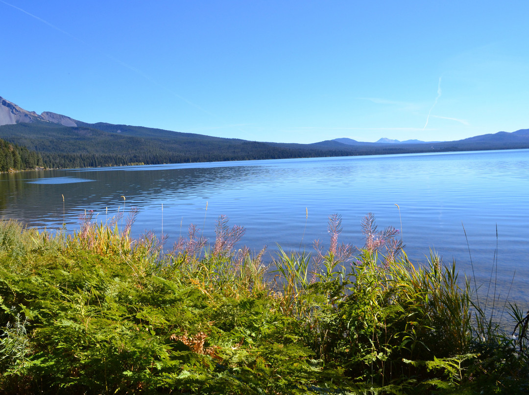 Crescent Lake旅游景点-Diamond Lake