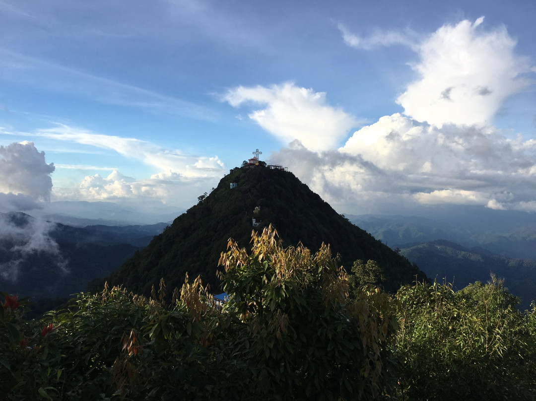 Naw Bu Baw Prayer Mountain-Thandaung Gyi必去景点