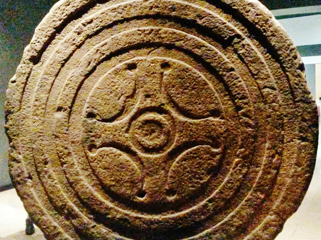 Cantabria旅游景点-Prehistory and Archaeology Museum of Cantabria