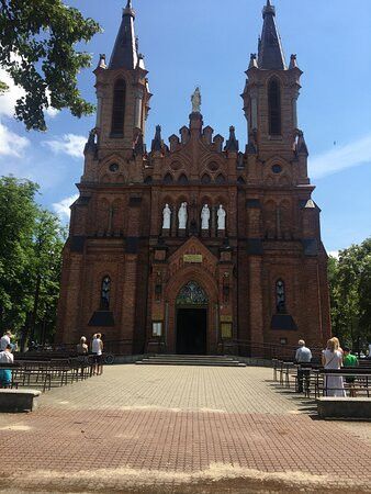 Kolegiata Swietych Apostołow Piotra i Pawła景点图片