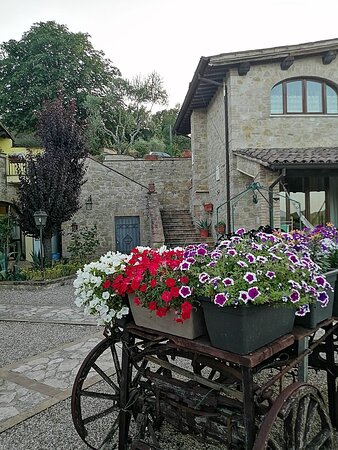 Residenza Collefiorito-官方