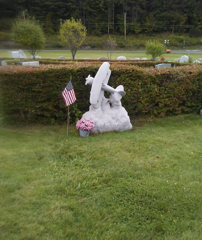 Hope Cemetery-Barre必去景点