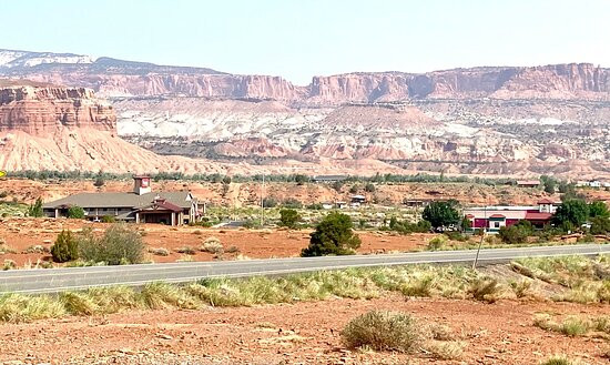 Sleeping Rainbow Adventures-托里必去景点