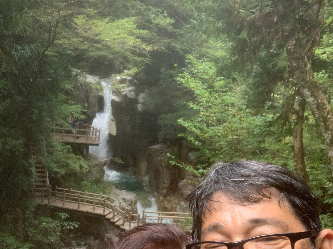 Ryujin Falls景点图片