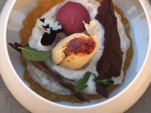 Carlina Restaurant & Bar