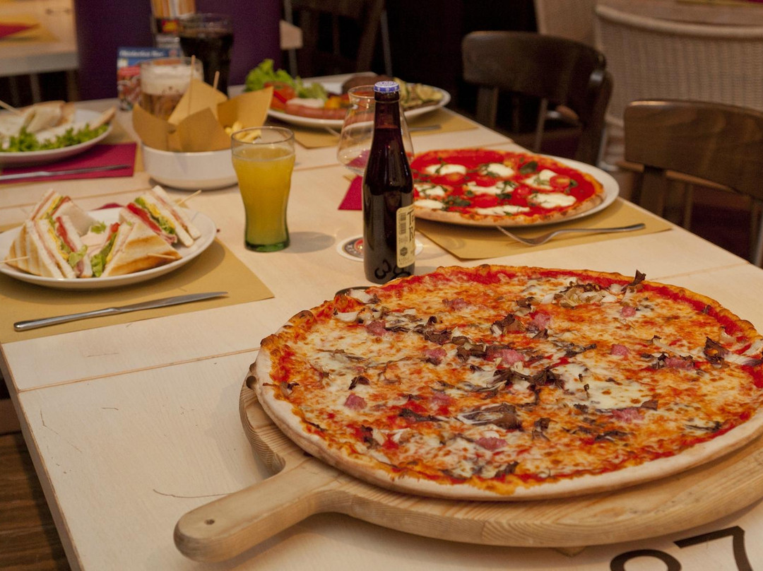 Greenwich Pizza & Sandwich Place