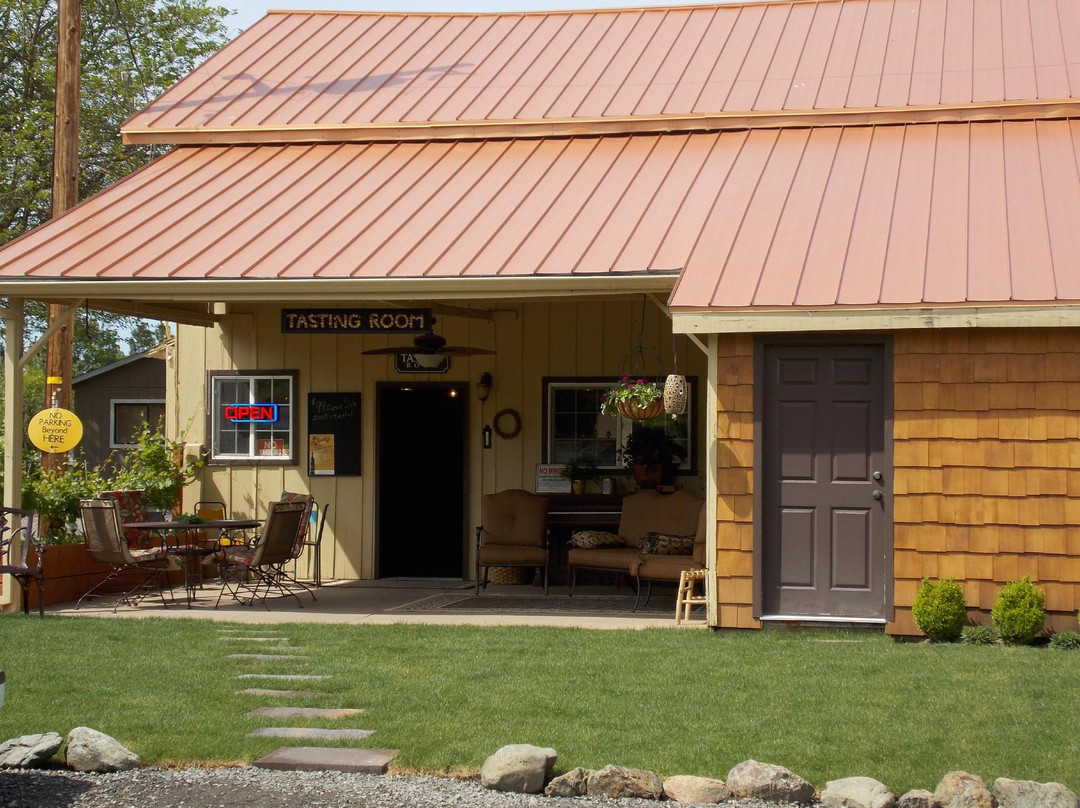 Stoneriver Vineyards-Talent必去景点