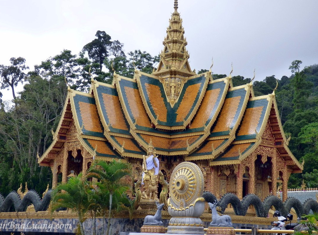 Wat Phra Phuttabat Si Roi景点图片