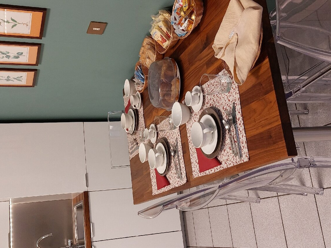 3 人 3 号酒店