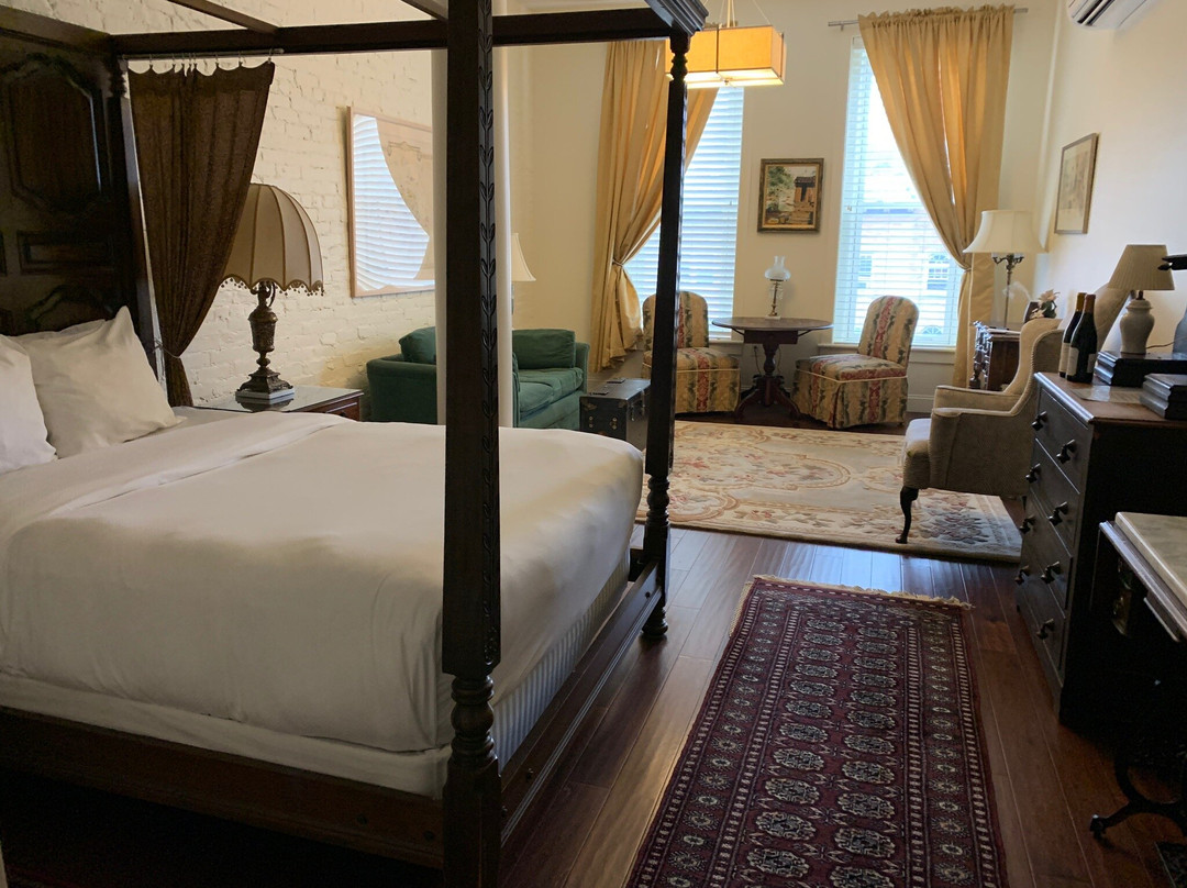 The Barrington主图