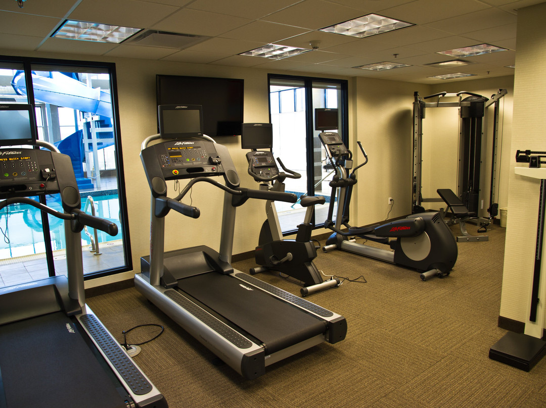 Holiday Inn Hotel & Suites Red Deer South, an IHG Hotel主图