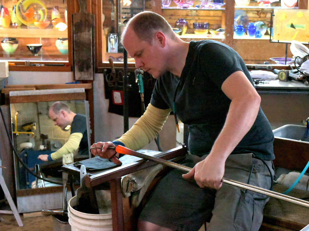 Icefire Glassworks-坎农比奇必去景点