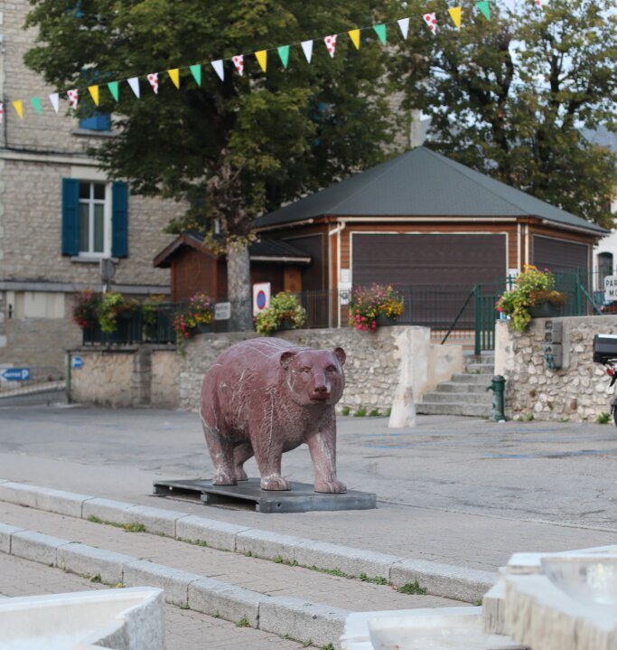 L'ours de la Place景点图片