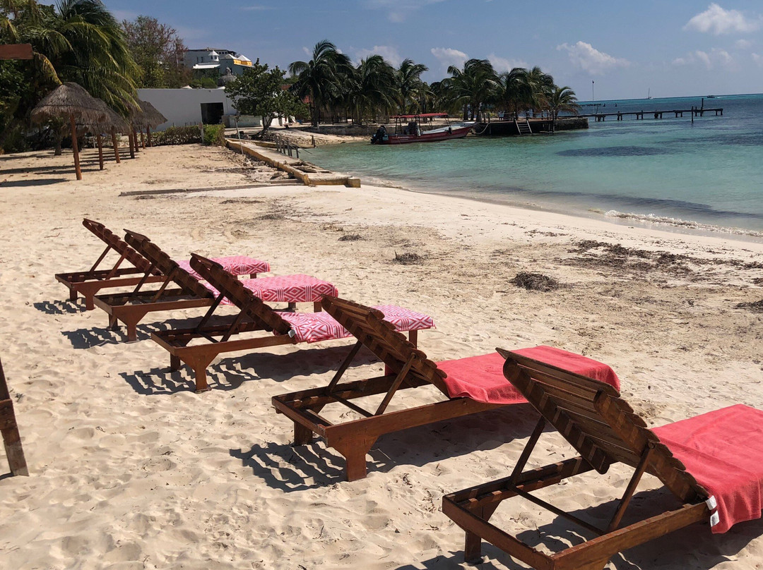 Isla Mujeres Golf Cart Rentals-女人岛必去景点