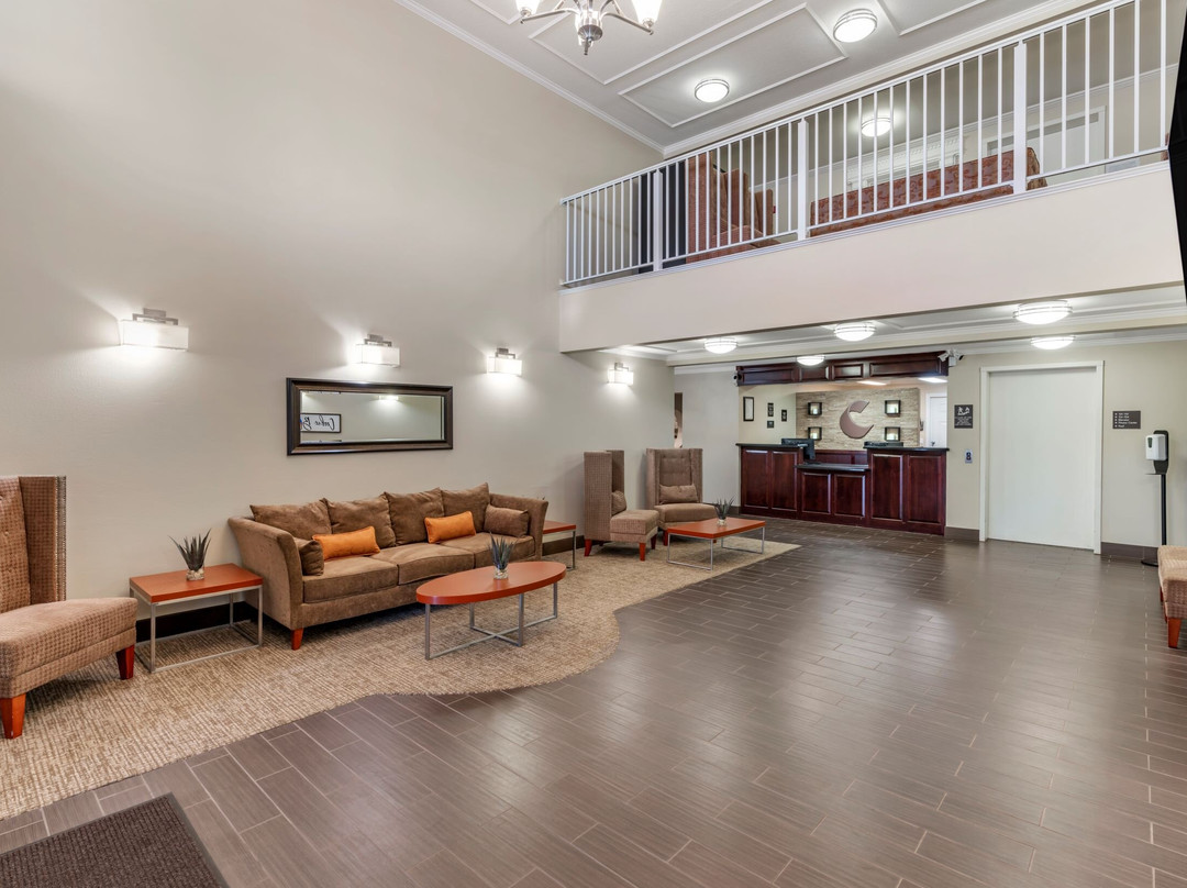 Comfort Suites Red Bluff Near I-5主图