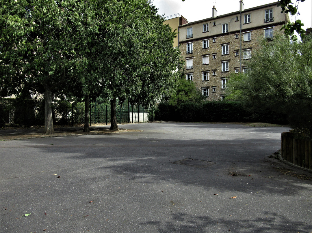 Square Jean Mermoz景点图片