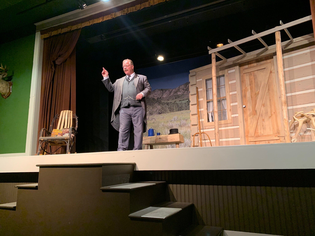 Old Town Hall Theater-Medora必去景点