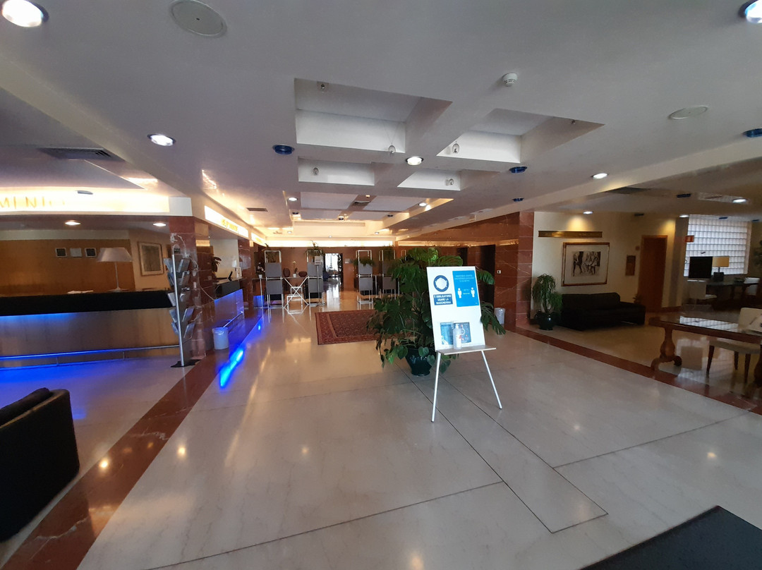 中央会议公园酒店主图