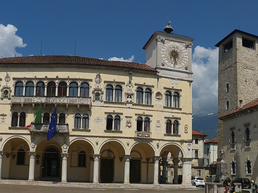 Piazza dei Martiri o Campedel-贝卢诺必去景点