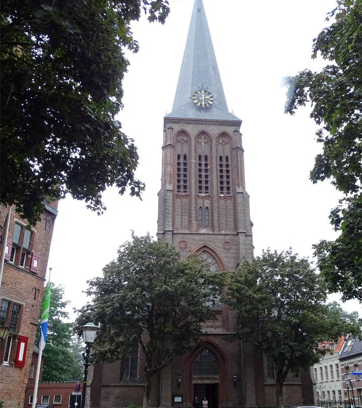 Katholieke St Pancratiuskerk-斯海伦贝赫必去景点