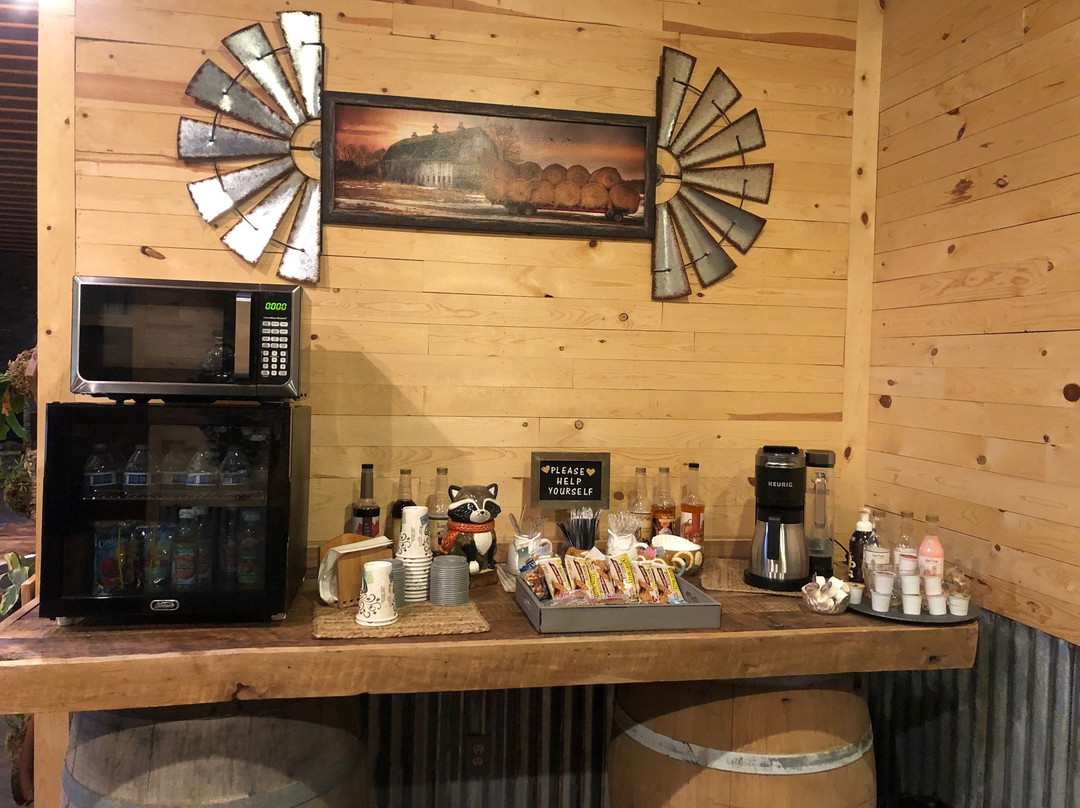 Big Horse Inn & Suites主图