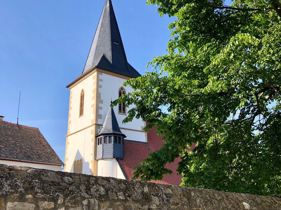 Katholische Pfarrkirche St. Remigius景点图片