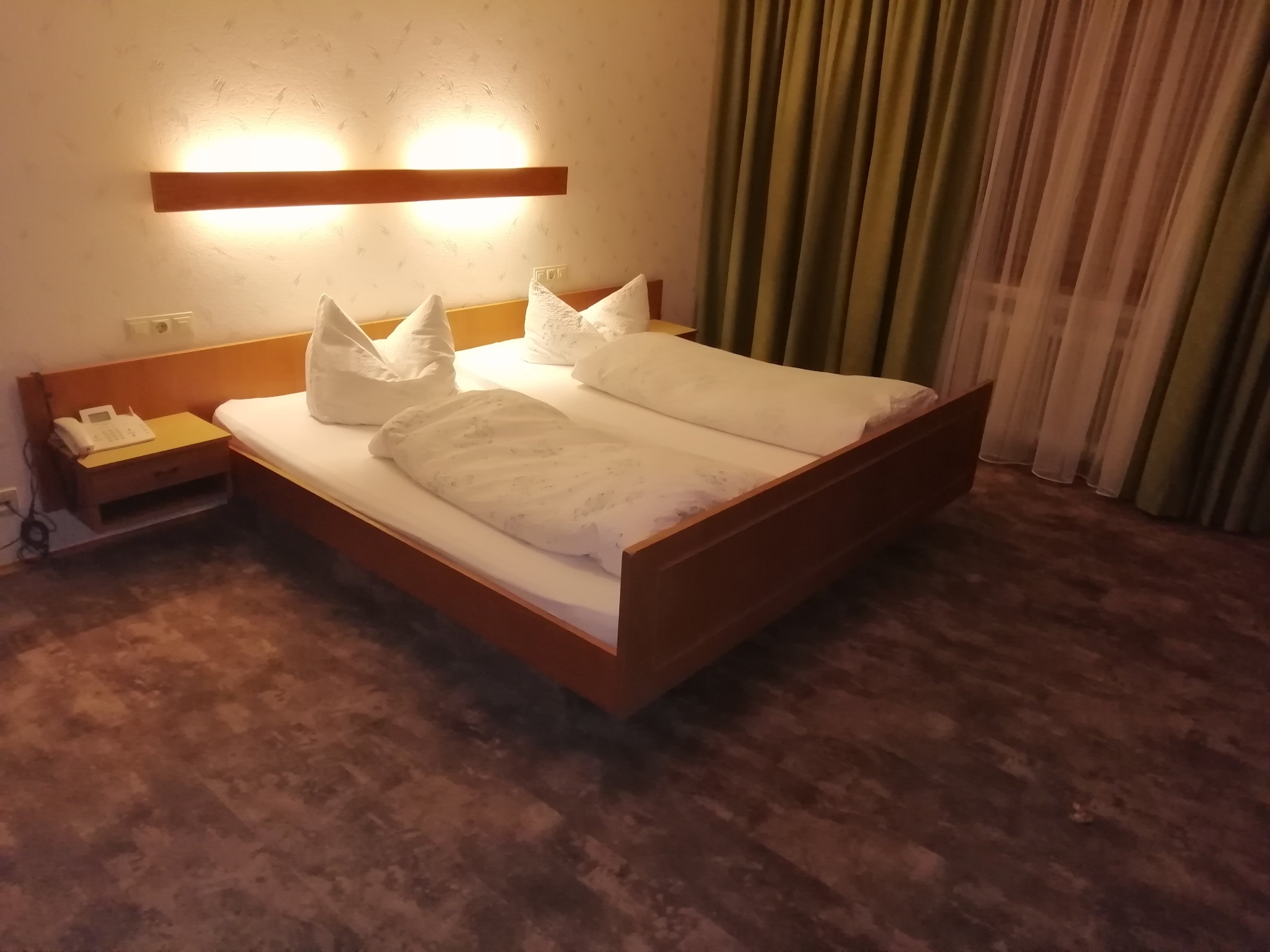 Hotel-Cafe Waldschlosschen-官方