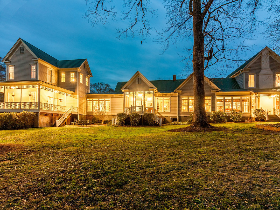 Southern Seasons Inn