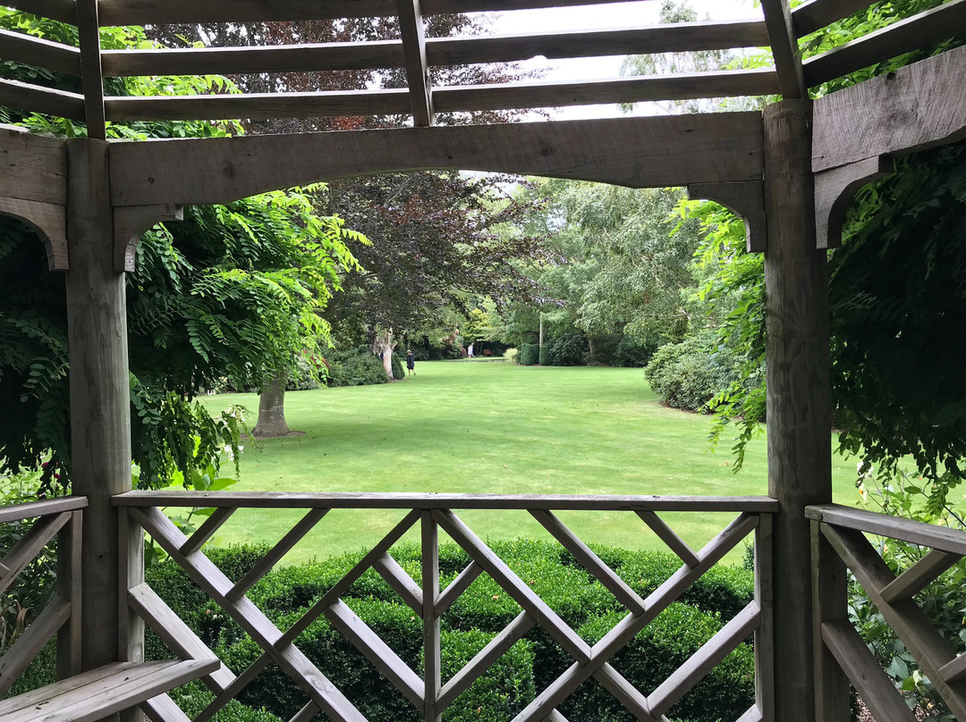 Trott's Garden景点图片