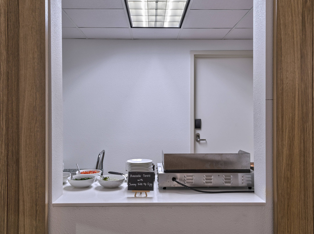 Element Palmdale主图