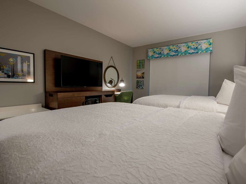 邓肯维尔欢朋套房酒店主图