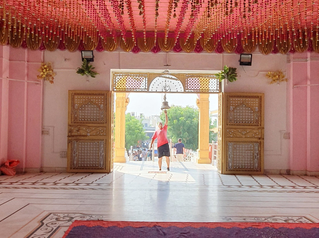 Shri Giriraj Ji Maharaj景点图片