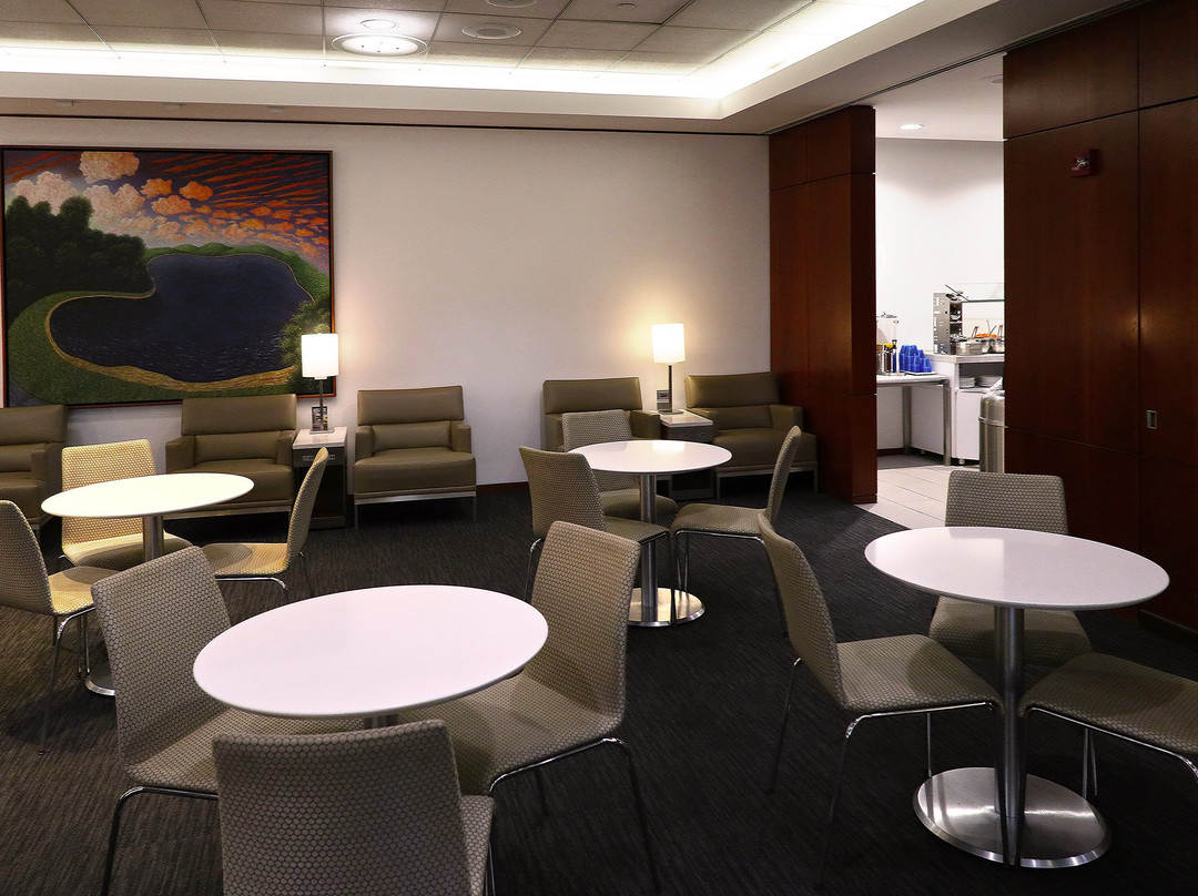 United Club - Concourse C C17景点图片