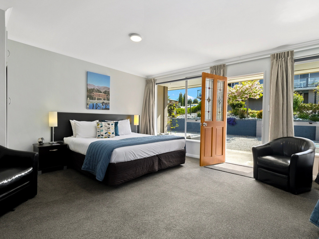 中门汽车旅馆主图