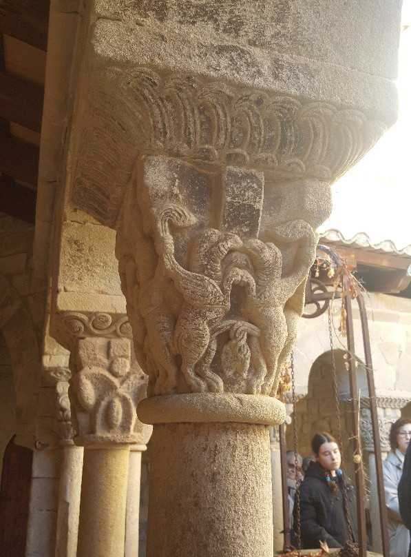 Monestir de Santa Maria de Lluca-Lluca必去景点