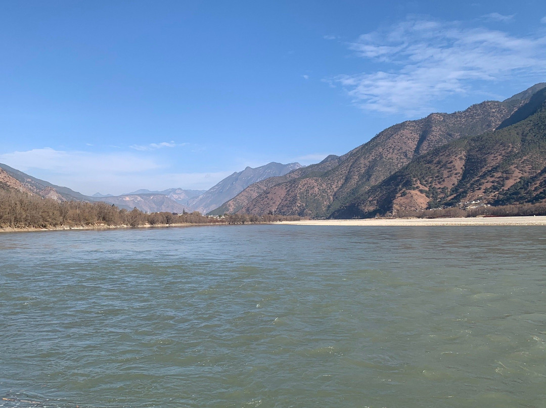 石鼓镇-丽江市必去景点